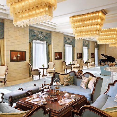 Jumeirah Messilah Beach Kuwait Кувейт Экстерьер фото The Imperial Lounge at the airport