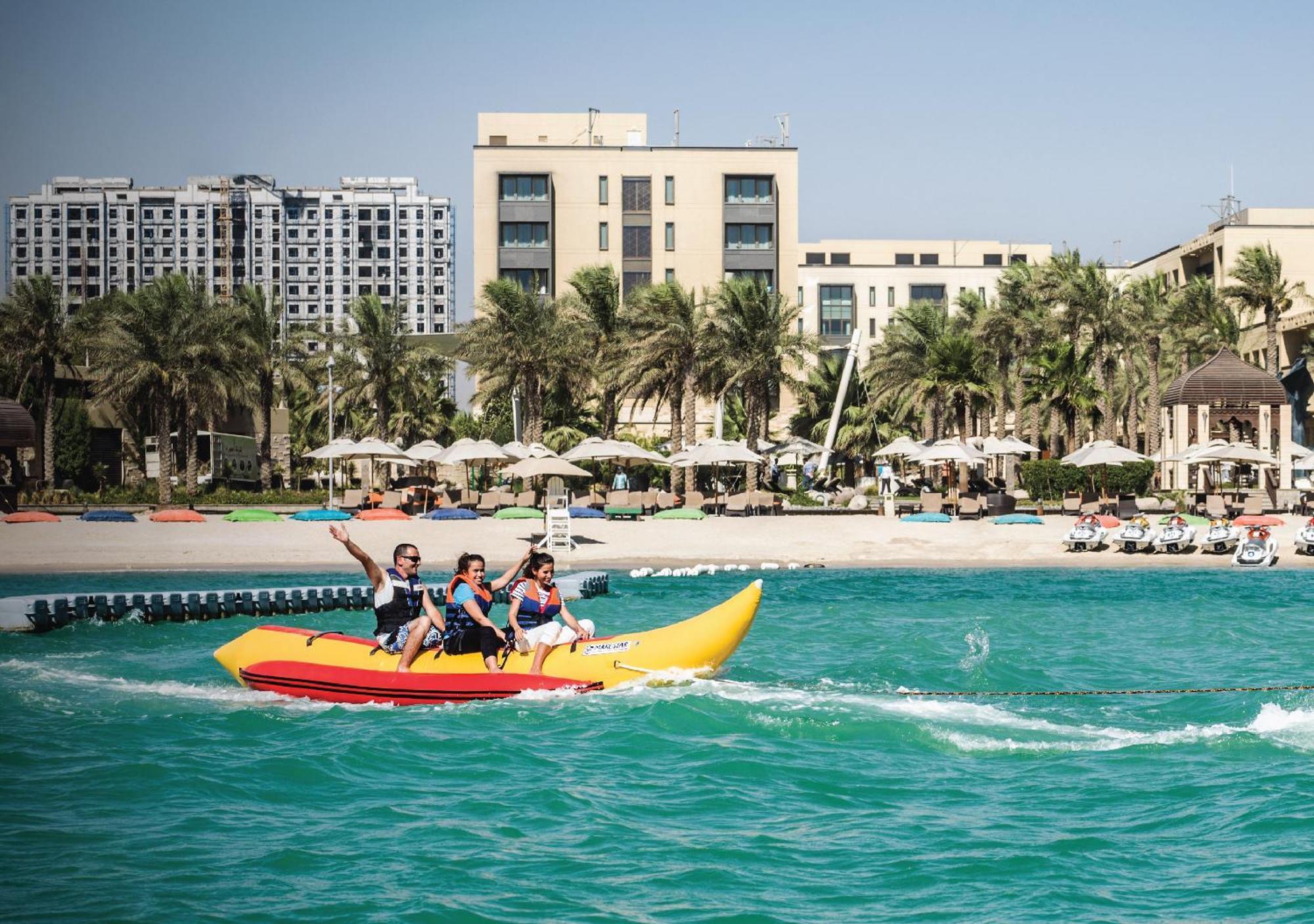 Jumeirah Messilah Beach Kuwait Кувейт Экстерьер фото Beach at Jumeirah Beach Hotel