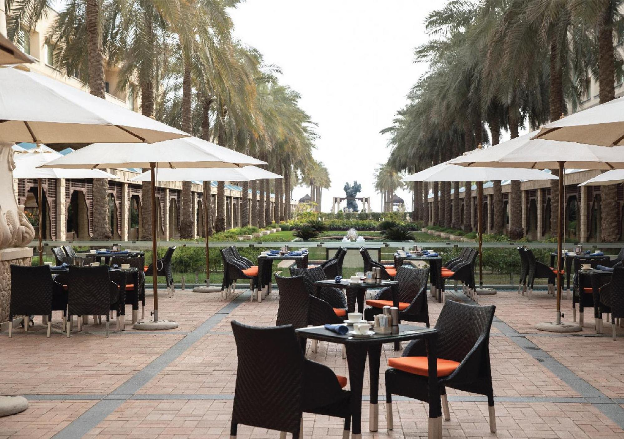 Jumeirah Messilah Beach Kuwait Кувейт Экстерьер фото The Palm Beach Cafe