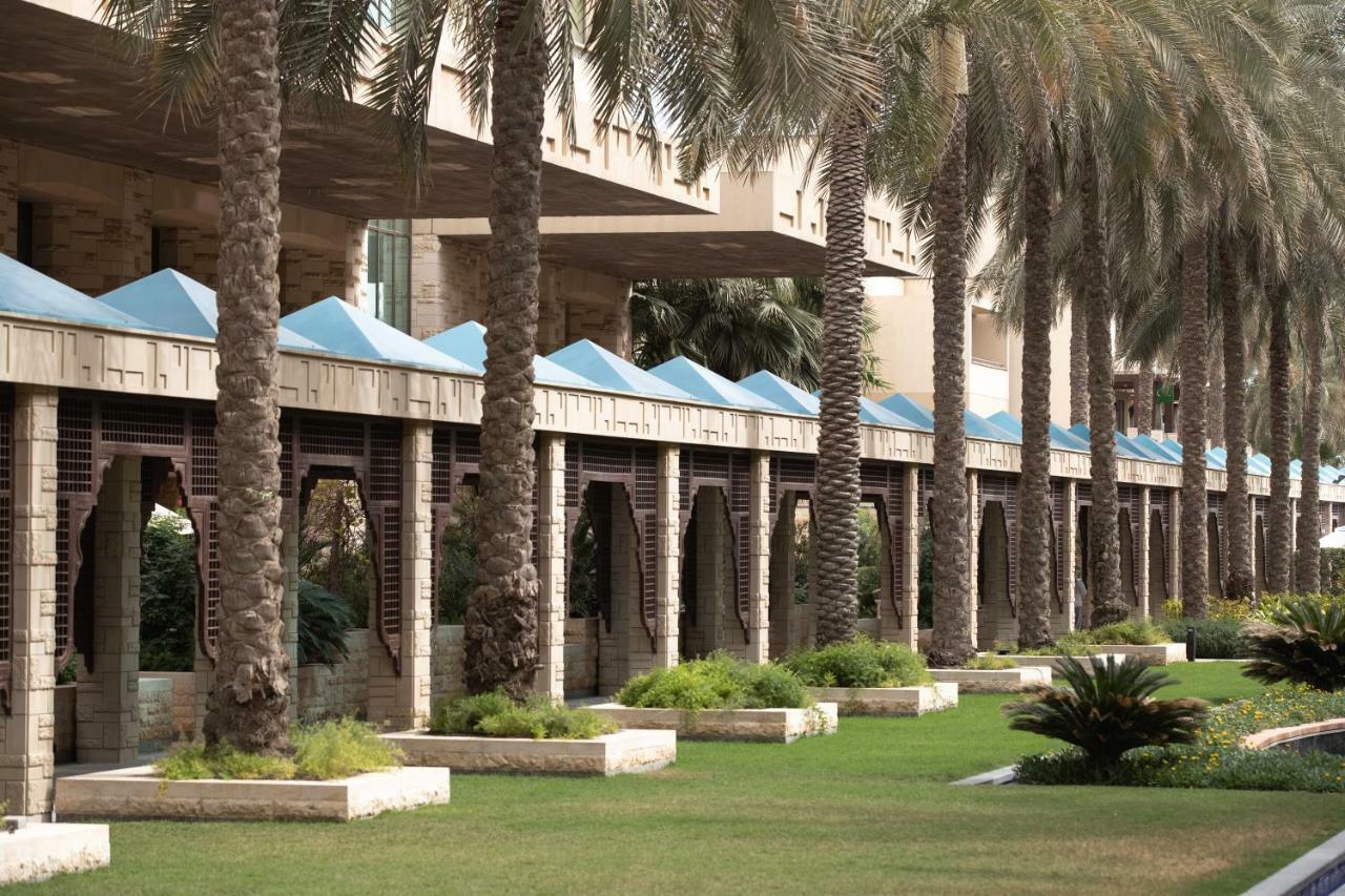 Jumeirah Messilah Beach Kuwait Кувейт Экстерьер фото The American University of Beirut